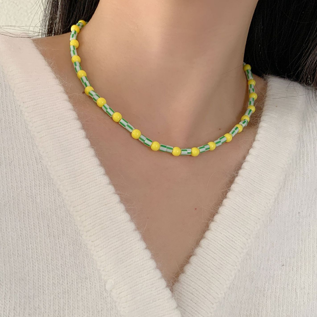 AENSOA Bohemia Candy Color Acrylic Beads Choker Necklace for Women Girls Red Yellow Beaded Clavicle Chain Necklace Jewelry 2022