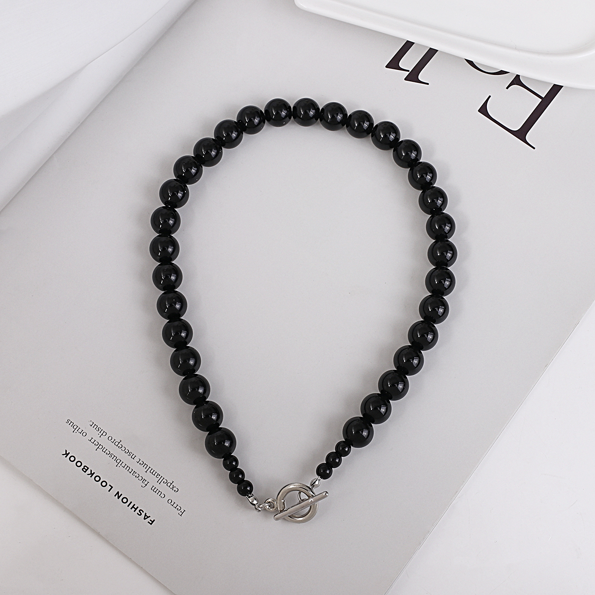 AENSOA Trendy Black White Big Acrylic Beads Choker Necklace for Women Simple Strand Beaded Collar Necklaces Jewelry 2022 6